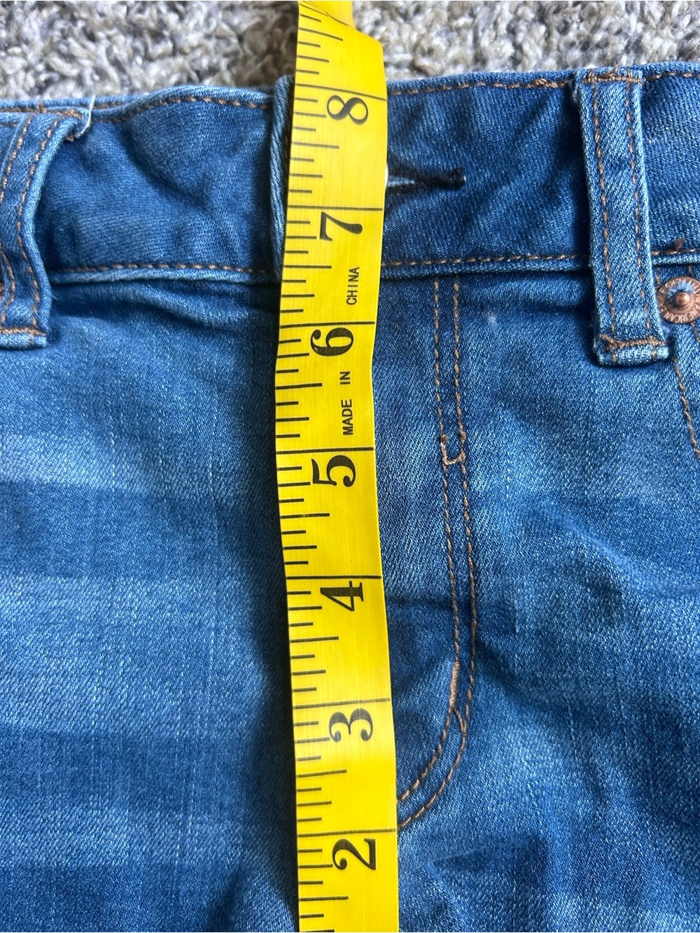 American Eagle Super Stretch Cutoff Denim Jeans size 8 - Picture 6 of 7